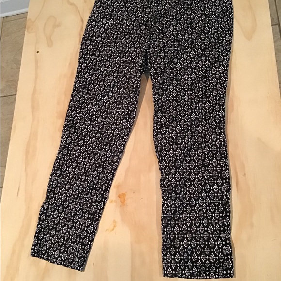 Black and white pants - Picture 2 of 3